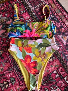 EUC aerie Yellow Tropical Floral Bikini Set scoop top cheeky bottom size large